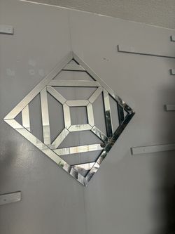 Geometric Shaped Mirror