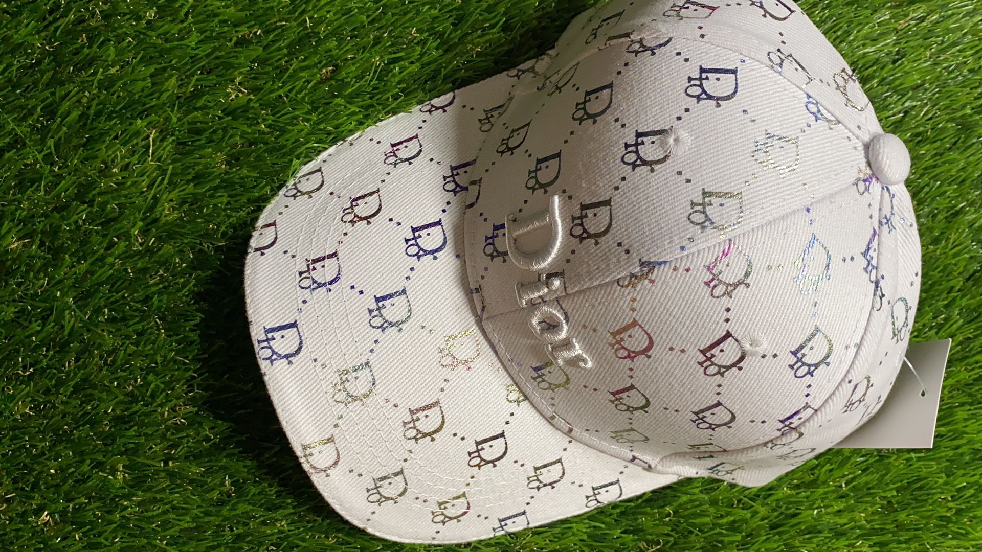 Necklaces, Wallets, Keychains, Airpods, Hats
