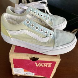 Size 13.5 Old Skool Vans Shoe