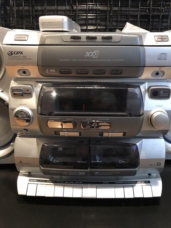 GPX S7535 3 CD Home Music System w/ Remote