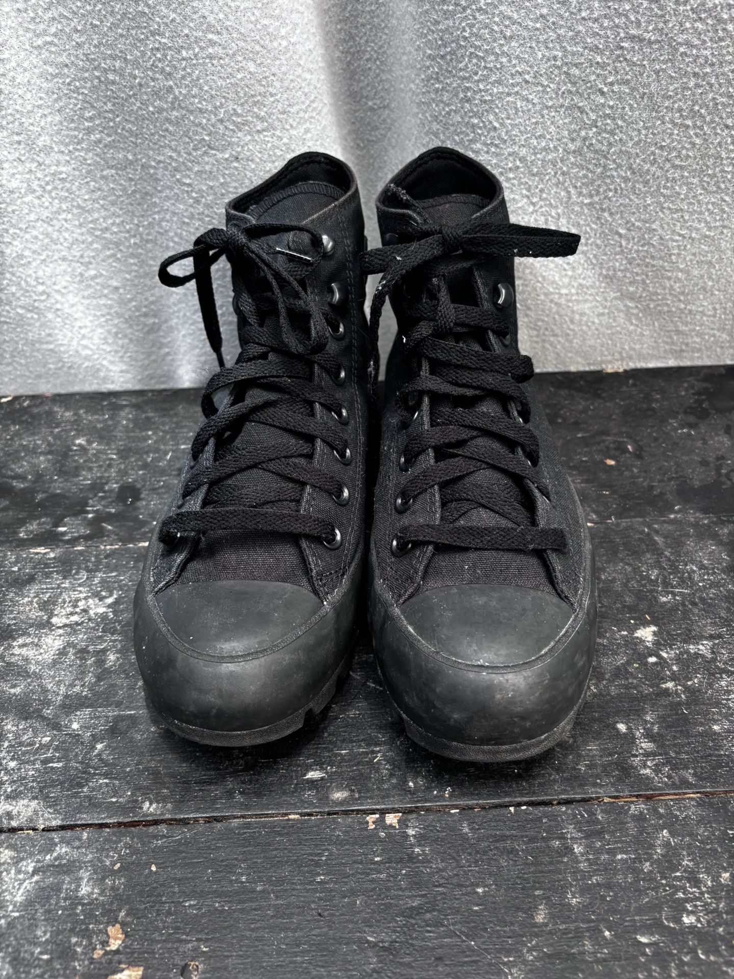 Womens Converse Chuck Taylor All Star Lugged High-Top Sneaker - Black