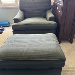 Over-sized Chair Set With Ottoman