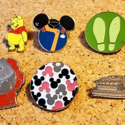 Lot Of Disney Trading Pins. Lot 113