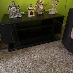  TV Stand/cabinet