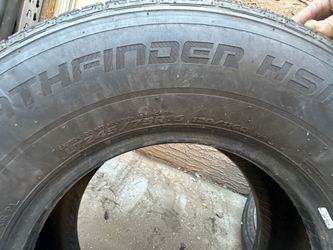 Used Truck Tire 255/75/R16