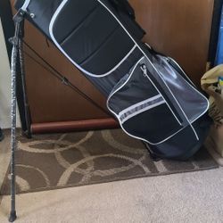 New With Tags Bud Light Lightweight Stand Golf Bag