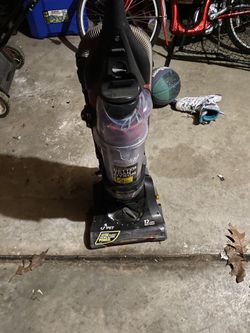 Eureka bagless vacuum
