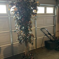 7ft Tall Artificial Tree
