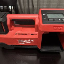 Milwaukee Inflator 