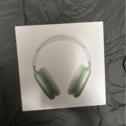 airpod maxes