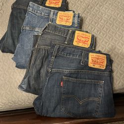 Levi’s 569 Jeans 38” X 34”