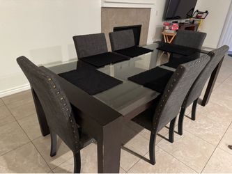 6 seat glass dinning table