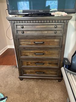 Rustic 6-Drawer Wood Dresser / Chest of Drawers