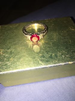 Sterling silver women’s ring