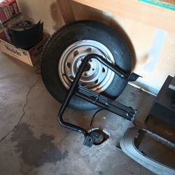 Chevy Blazer S10 Spare Tire With Bracket and Mounts 