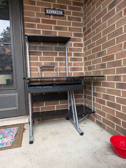 Compact Computer Desk with Keyboard Tray & Storage Shelf