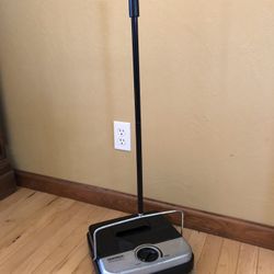 Leirhert Floor Sweeper, Works Great!