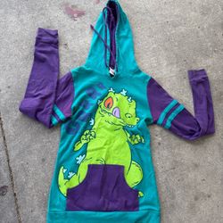 nicholodian sweater