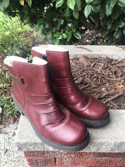 Rieker Women’s Burgundy Leather Ruched Ankle Zips Boots Size 38/7.5US
