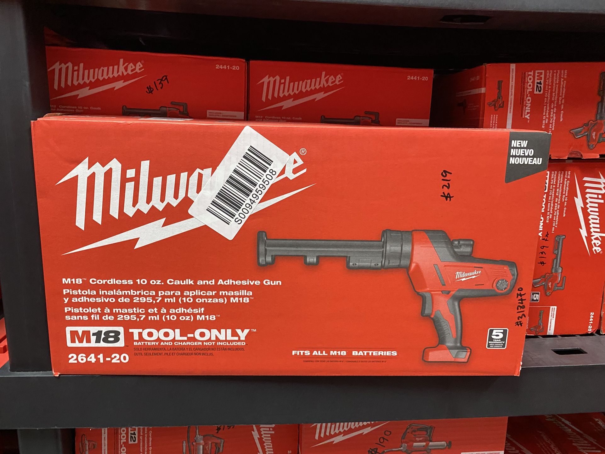 Milwaukee M18 18V Lithium-Ion Cordless 10 oz. Caulk and Adhesive Gun (Tool-Only)