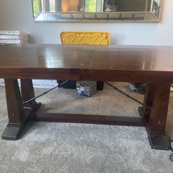 Dining Room Table 