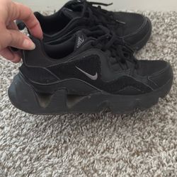 Nike Shoes Women Size 6.5