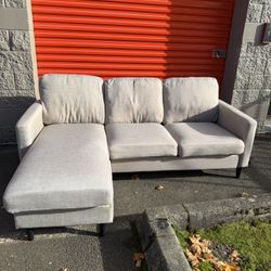 Sectional Couch-FREE DELIVERY 🚚 