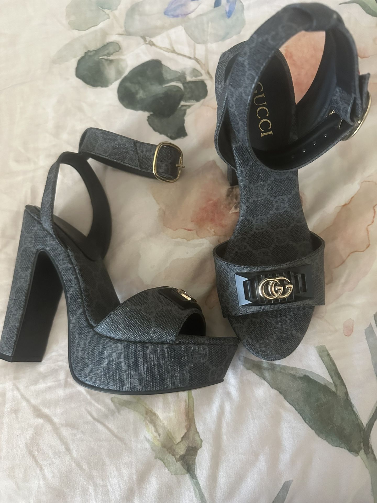 Gucci High Heels