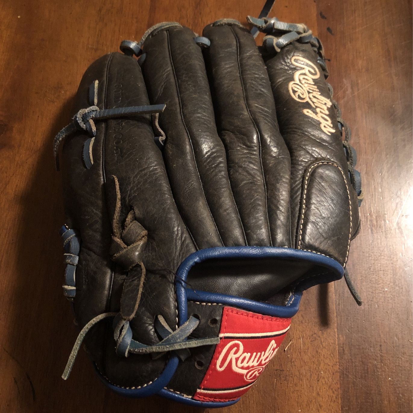 Rawling Leather Right Infield  Glove  11.3