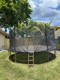 FREE Zupapa 15’ trampoline