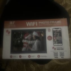 Frameo 10.1" WiFi Digital Photo Frame (with the box and never used)