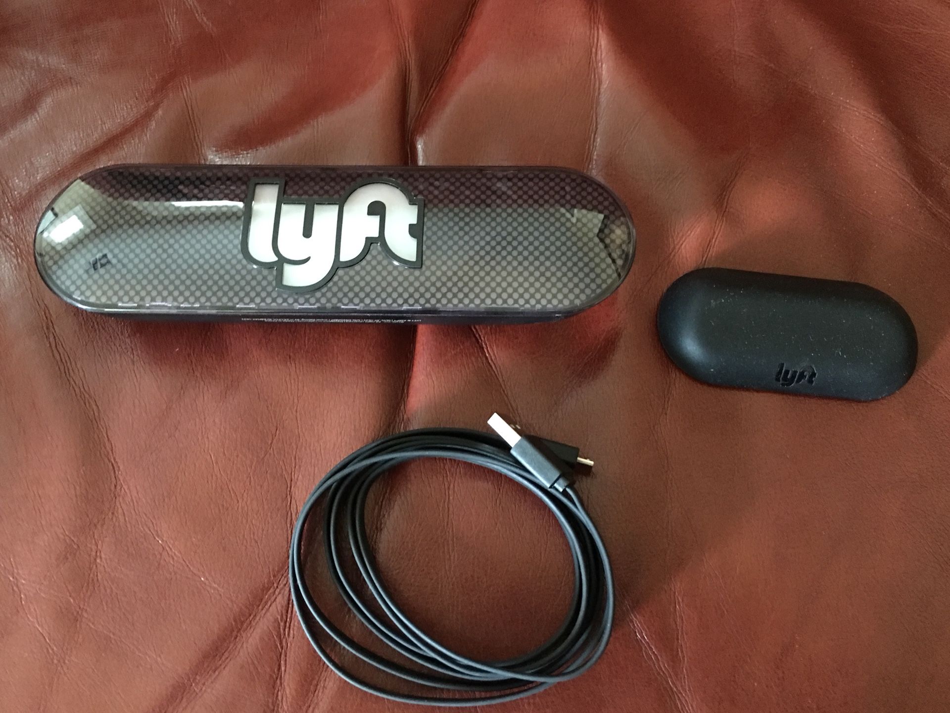 Lyft Amp Light with Charger and Dock