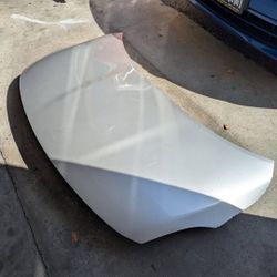 2014 nissan versa silver hood