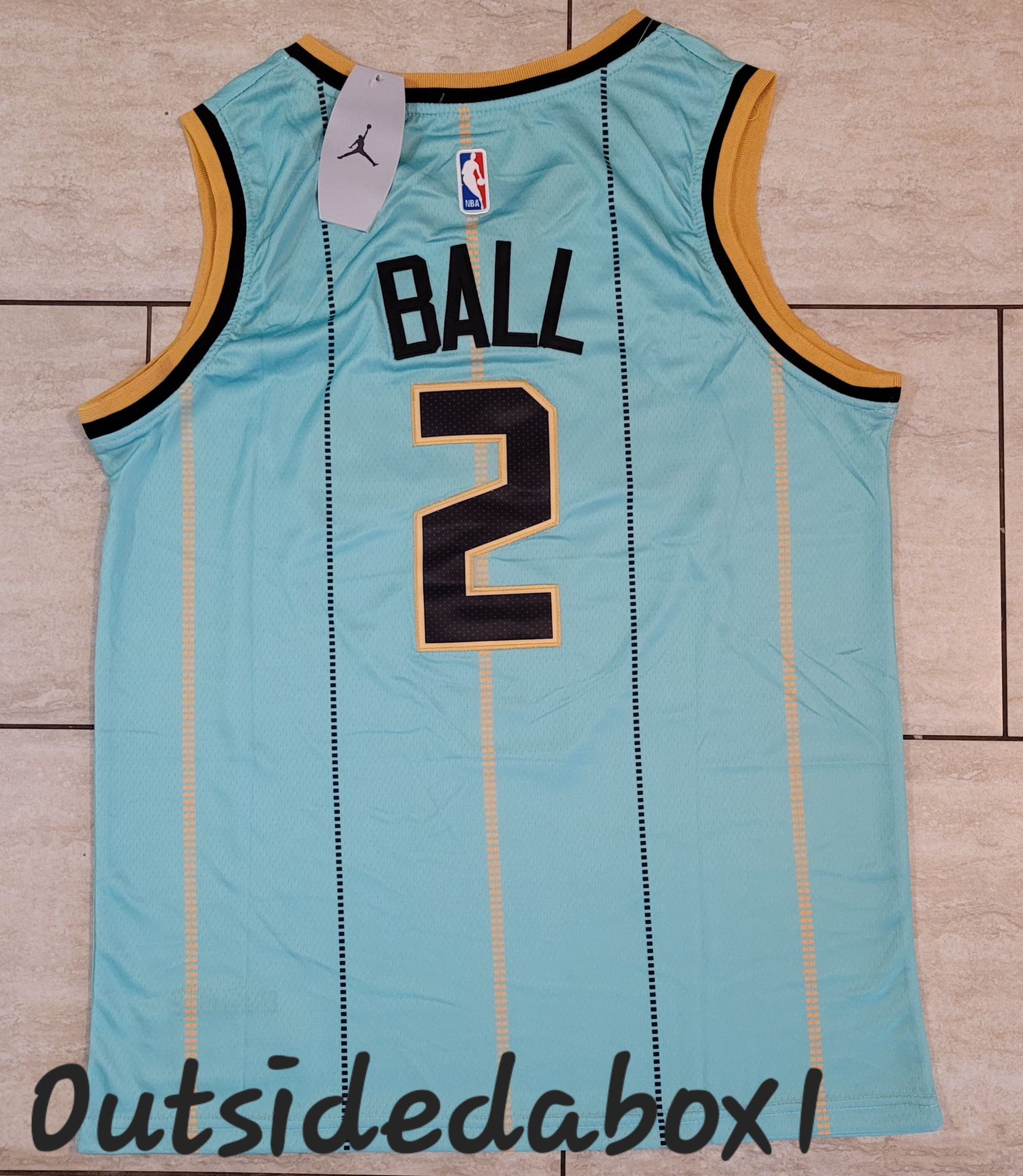 Lamelo Ball Buzz City Jersey for Sale in Winchester, CA - OfferUp