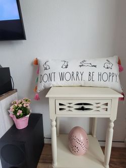 Rae Dunn Don't Worry Be Hoppy Easter Pillow🐰🌷
