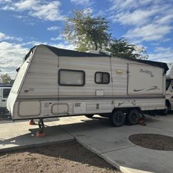 2003 Wanderer by Thor Hybrid Travel Trailer