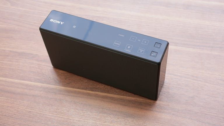 Sony SRS-X5 Portable NFC Bluetooth Speaker in Excellent Condition