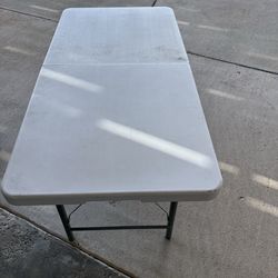 Collapsible table