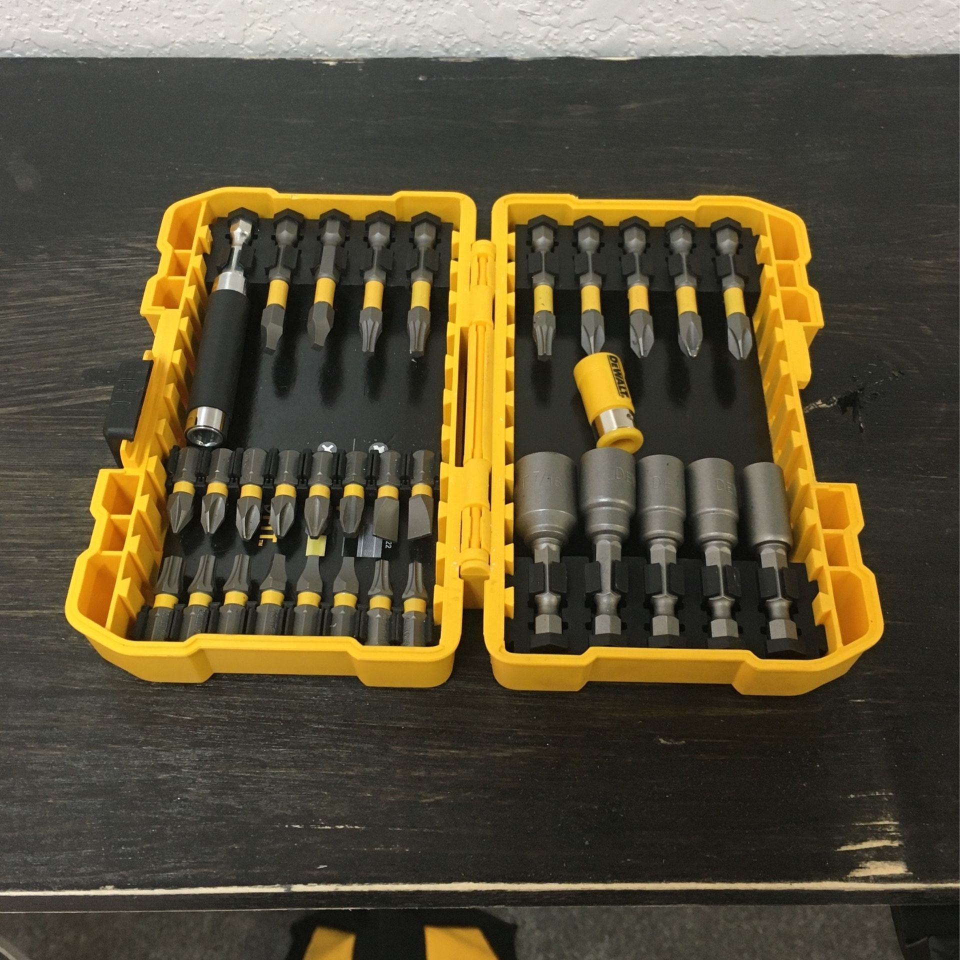 DEWALT Drill Bits Set Brand New Max fit DW2022 Industrial Tools Set BCP008848