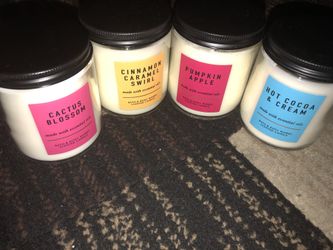 Bath & Body Works candles