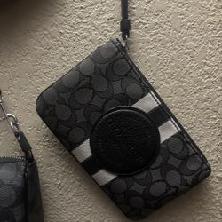 Coach Dempsey Large Phone Wallet 