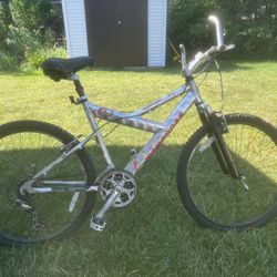 21 Speed Mongoose Aluminum Bike
