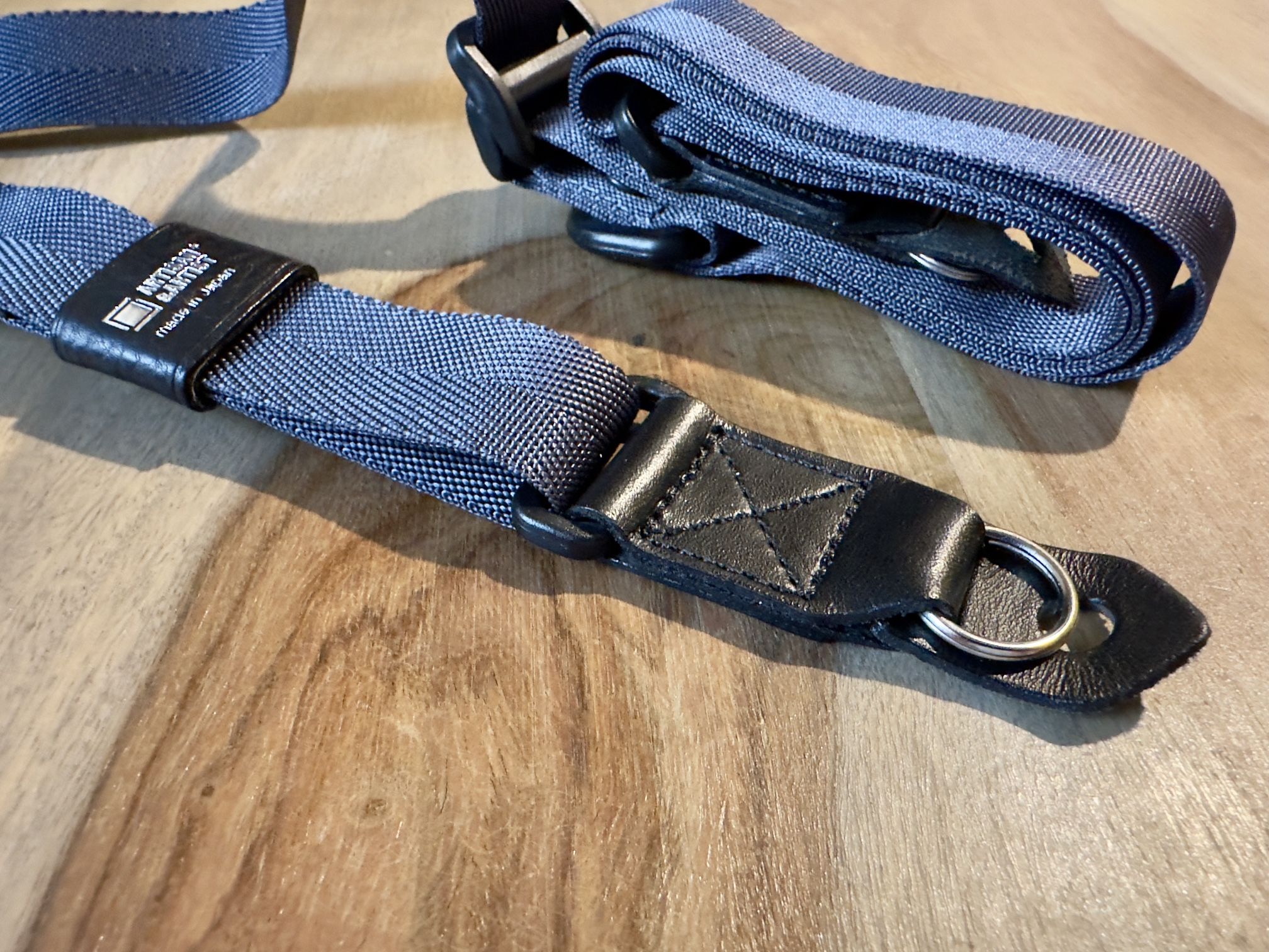 As new: Artisan & Artist easy adjust camera neck strap from Japan