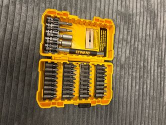 DEWALT Screwdriver Bit Set with Magnetic Drive Guide