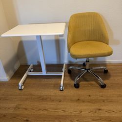 Sit/ stand mobile desk and chair