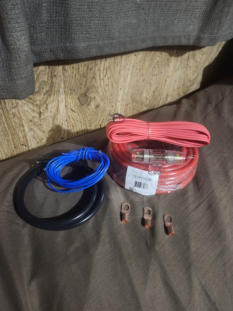 4 Gauge CCA Amplifier Installation Kit Red 25' Black 3' OFC Rca 17' Remote 17' Fuse 70 Amp And 3 Copper Connector