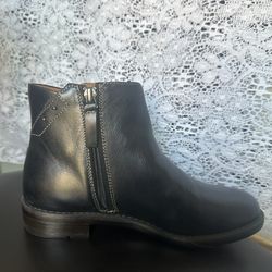 Franco Sarto Black Leather Boots – Size 5 – Brand New