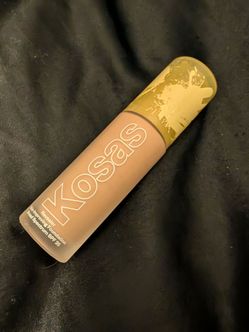 LIKE NEW KOSAS FOUNDATION