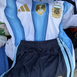 Argentina Jersey & Shorts 