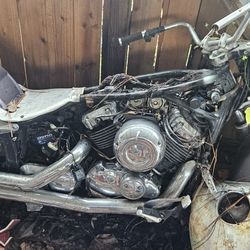 Motorcycle To Fix R Use As Parts 